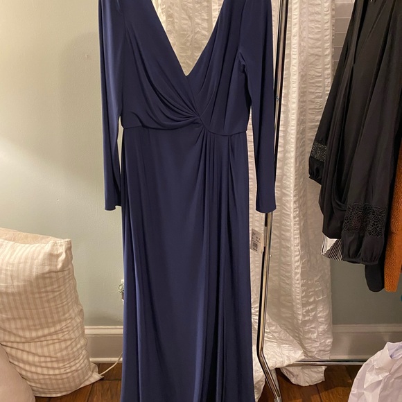 Brand new David’s Bridal Formal Dress Size 12 color Navy - Picture 8 of 11